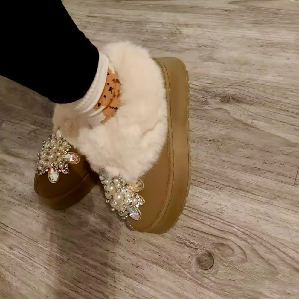 Faux Fur & Rhinestone Slippers - Picture 4 of 4